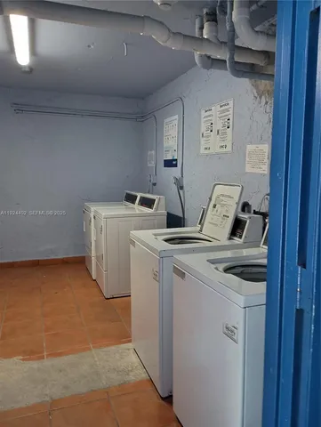 $1,800 | 9460 Fontainebleau Boulevard, Unit 533, Miami, FL 33172