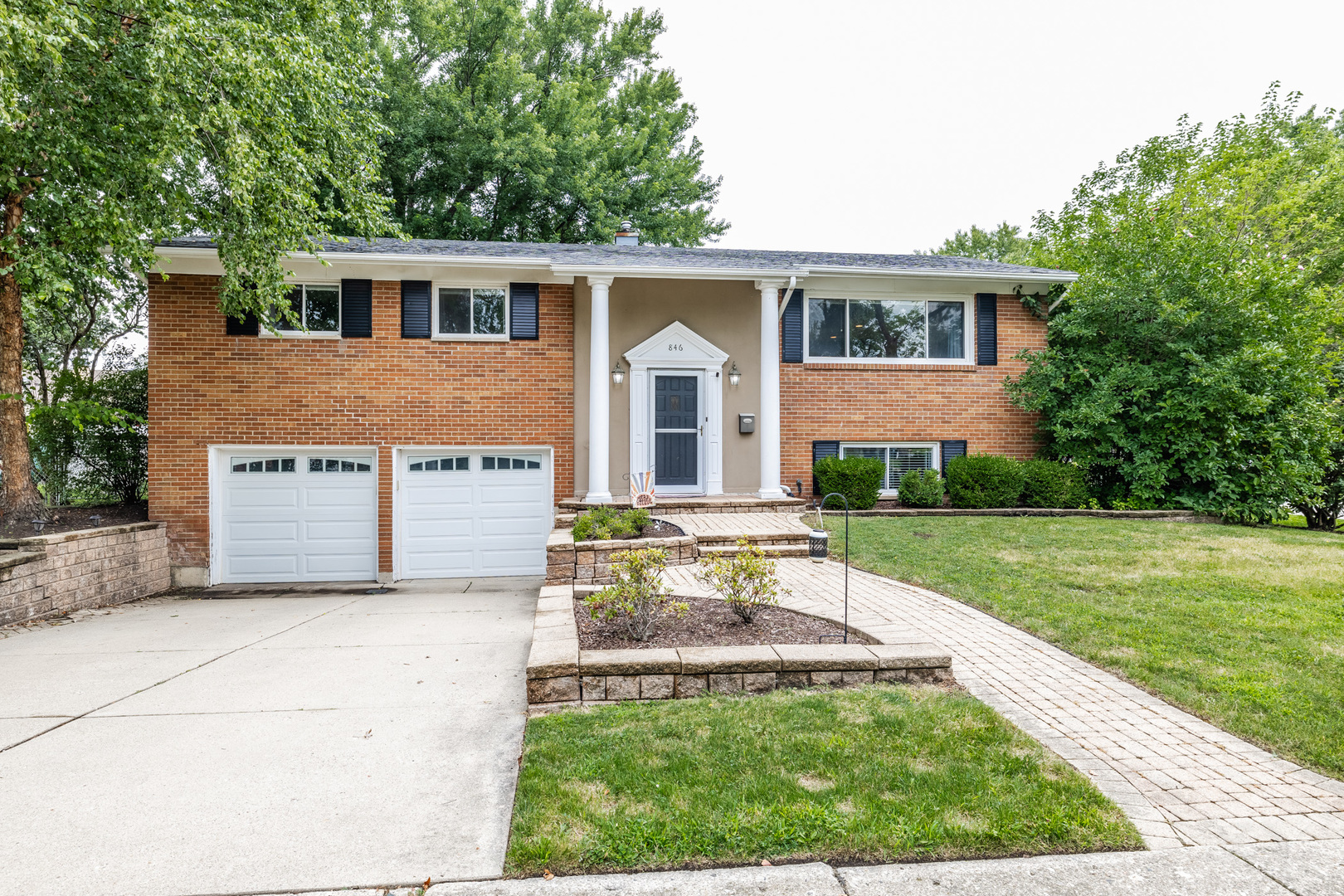 846 East Baldwin Road Palatine, IL 60074 - Photo 1 of 27 Gallery Image 1