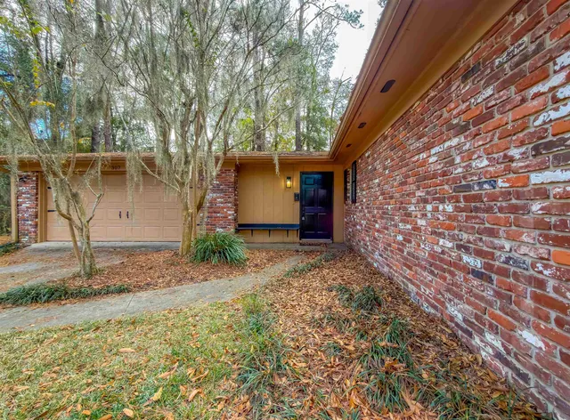 $2,295 | 307 Sweetbriar Drive, Tallahassee, FL 32312