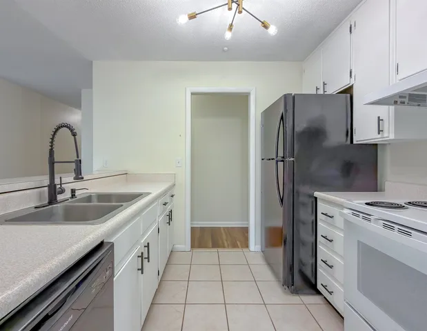 $2,295 | 307 Sweetbriar Drive, Tallahassee, FL 32312