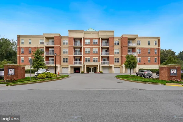 $2,900 | 10530 Resort Road, Unit 209, Ellicott City, MD 21042