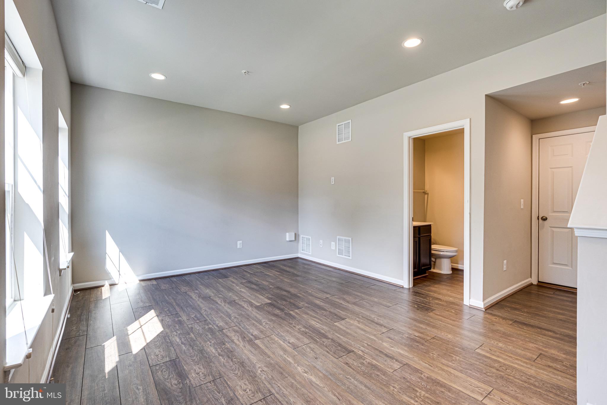 14263 Travilah Road Rockville, MD 20850 - Photo 2 of 38