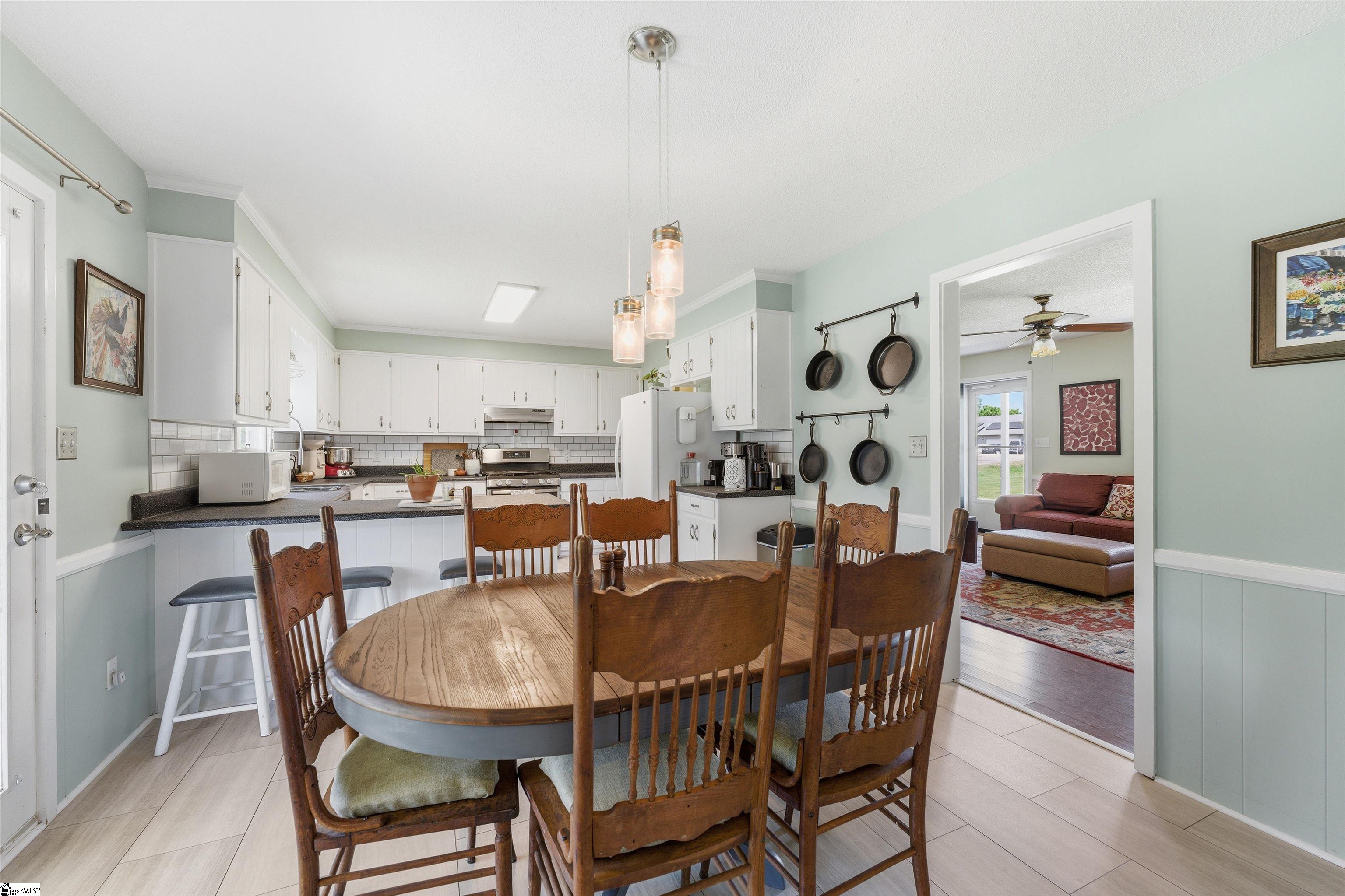 1481 Rainbow Lake Road Inman, SC 29349 - Photo 7 of 29 Gallery Image 7