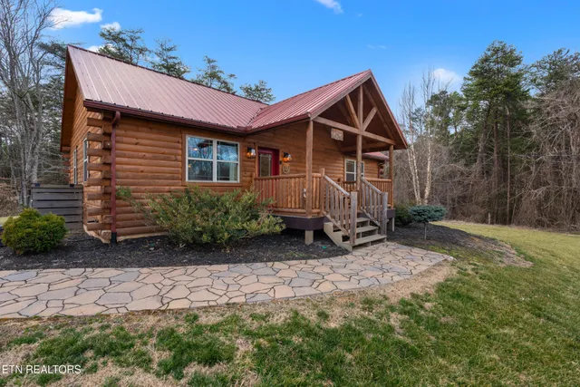 $549,000 | 1132 Pinyon Circle, Sevierville, TN 37863