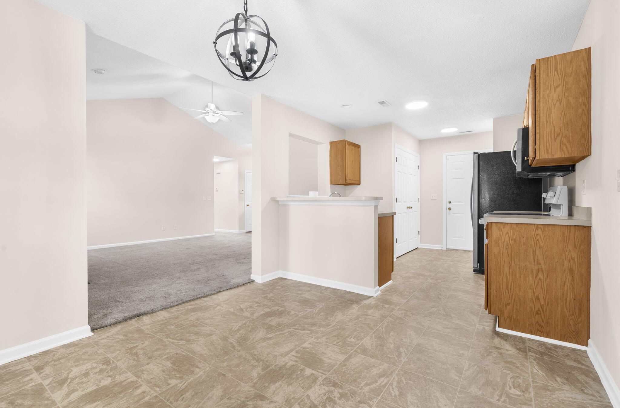 1311 Lantern Road Summerville, SC 29486 - Photo 7 of 30 5-web-or-mls-DSC09539