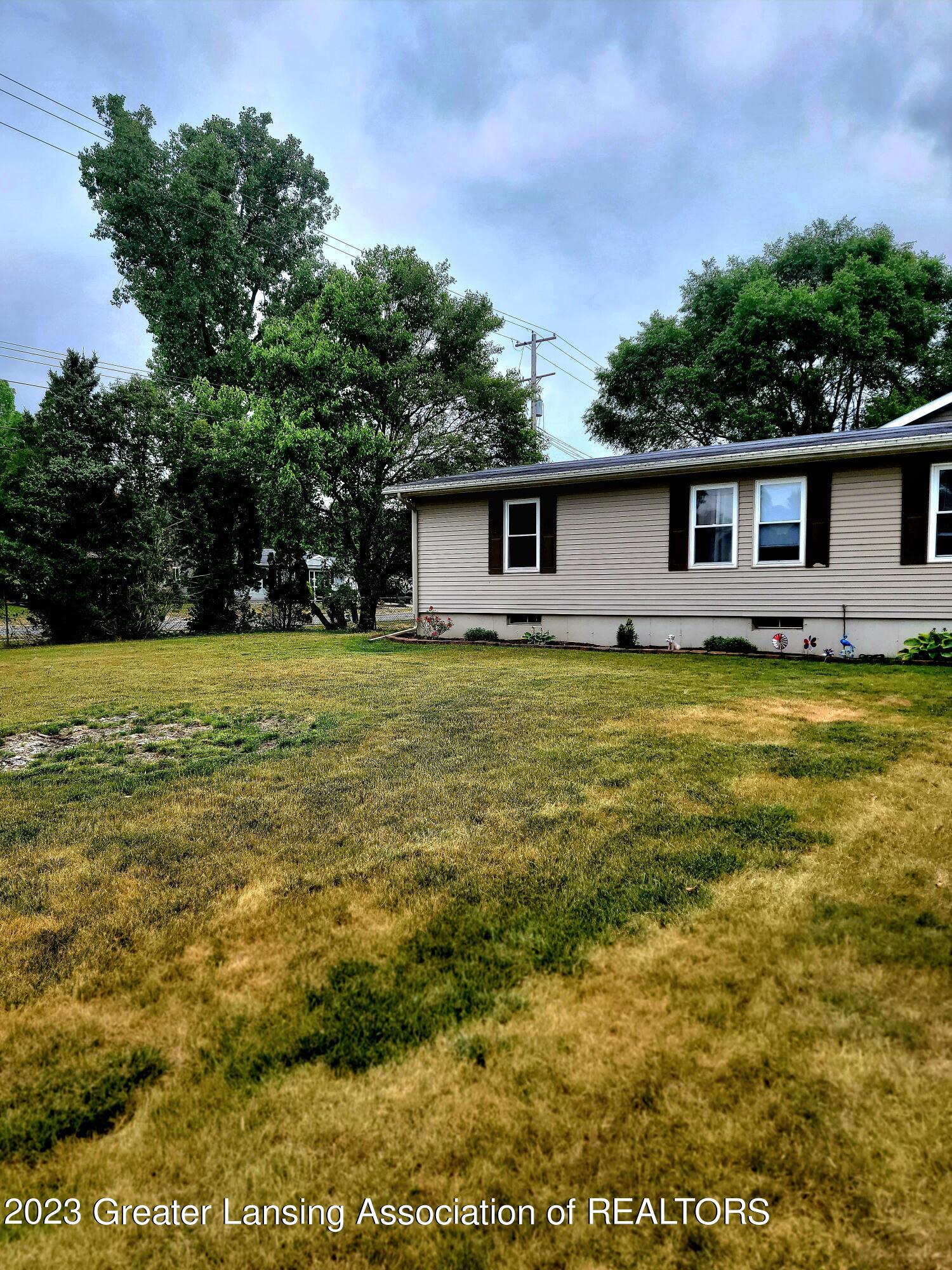 5605 Schafer Road Lansing, MI 48911 - Photo 44 of 47 20230616_113805