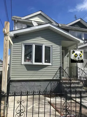 $899,999 | 105-39 88th Street | Liberty Heights Ward