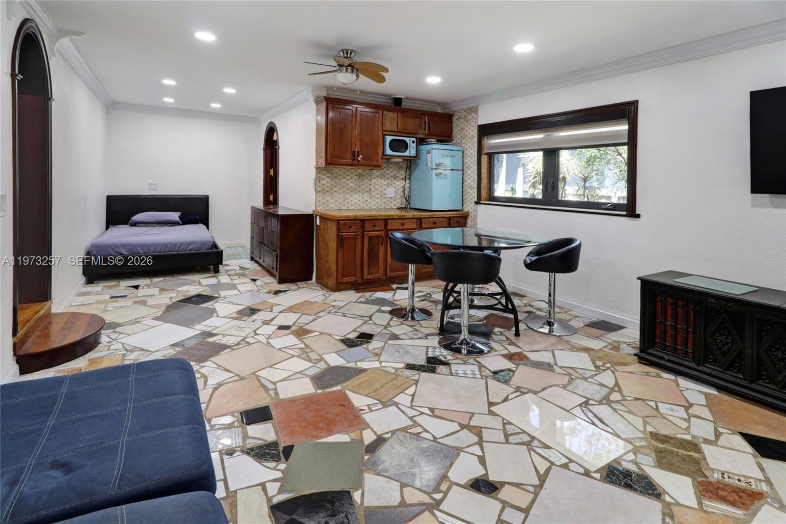 550 Quail Avenue Miami Springs, FL 33166 - Photo 8 of 34