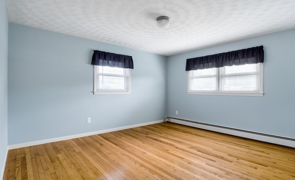 41 Thornton Road Worcester, MA 01606 - Photo 14 of 27 Gallery Image 14