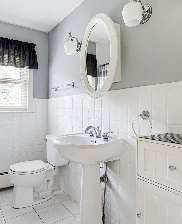 41 Thornton Road Worcester, MA 01606 - Photo 16 of 27 Gallery Image 16