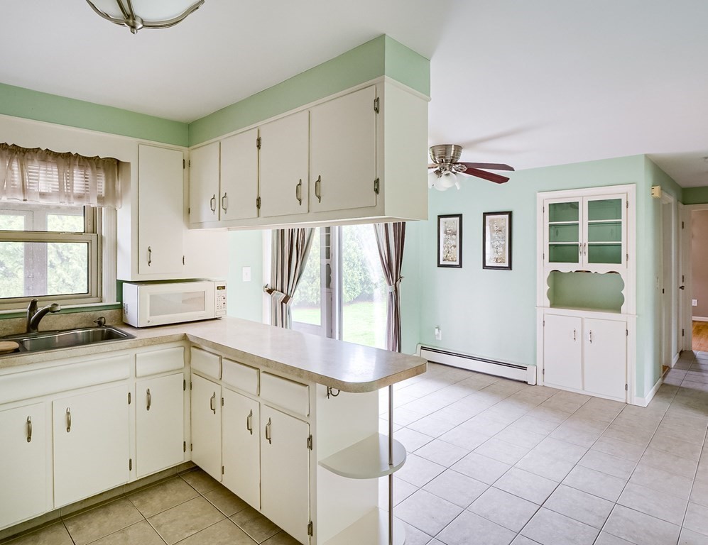 41 Thornton Road Worcester, MA 01606 - Photo 8 of 27 Gallery Image 8