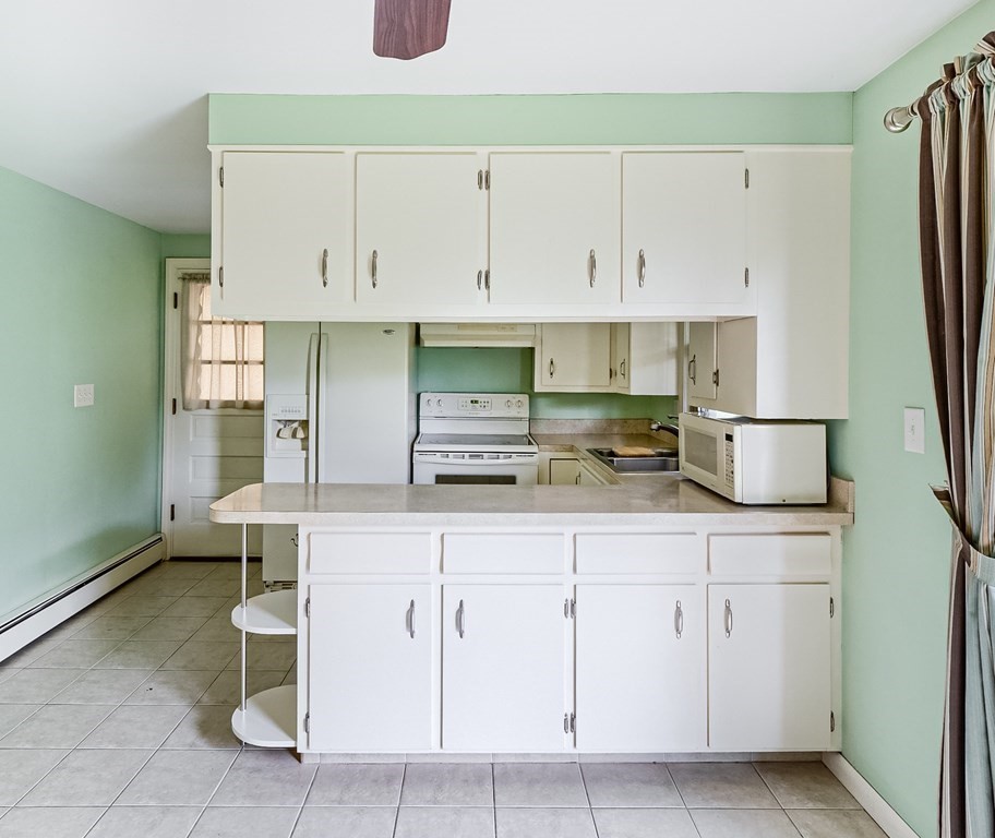 41 Thornton Road Worcester, MA 01606 - Photo 9 of 27 Gallery Image 9