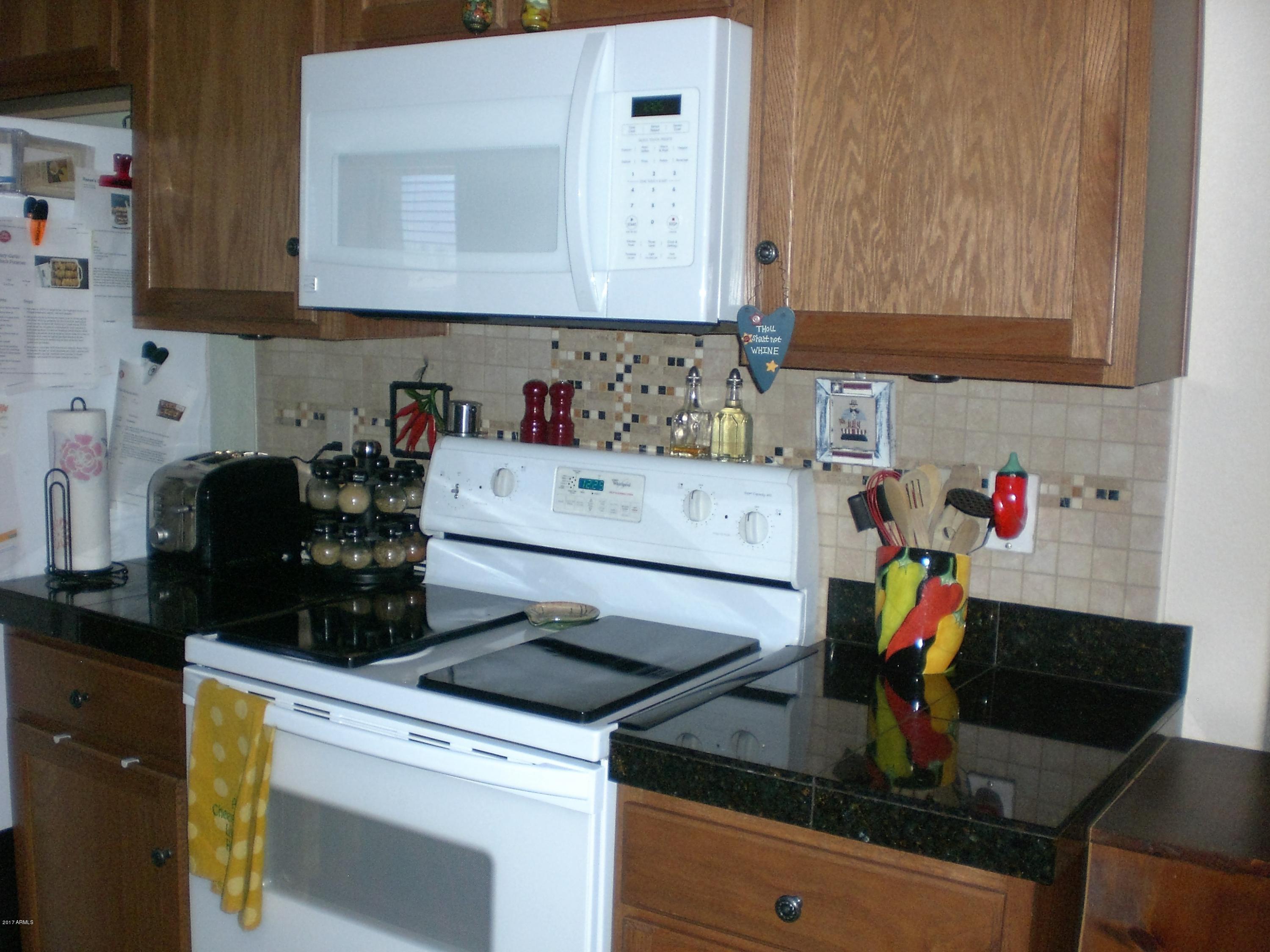 1841 East Sycamore Road Casa Grande, AZ 85122 - Photo 5 of 17 Kitchen
