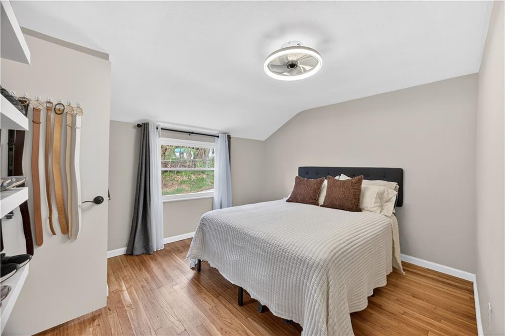 7177 Shannon Road Verona, PA 15147 - Photo 22 of 49 Bedroom 2 (12x11)
