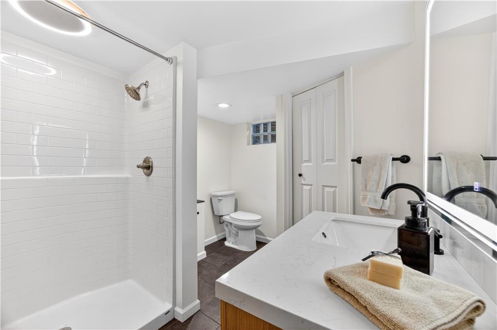 7177 Shannon Road Verona, PA 15147 - Photo 34 of 49 Bathroom, Lower Level full bath with shower
