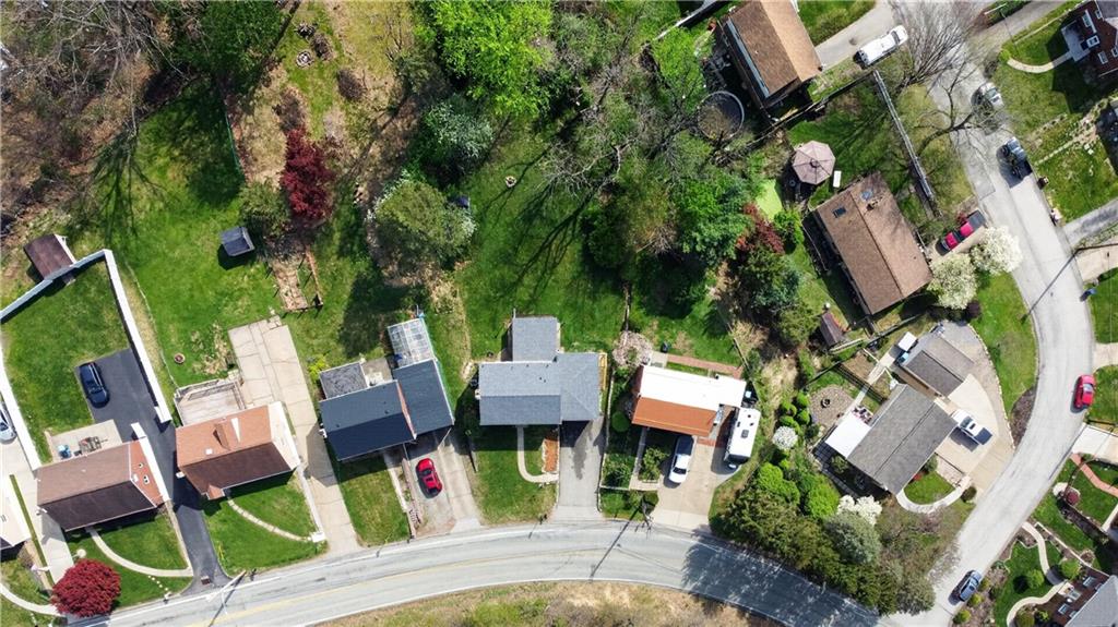 7177 Shannon Road Verona, PA 15147 - Photo 48 of 49 View of homes & yards from directly overhead