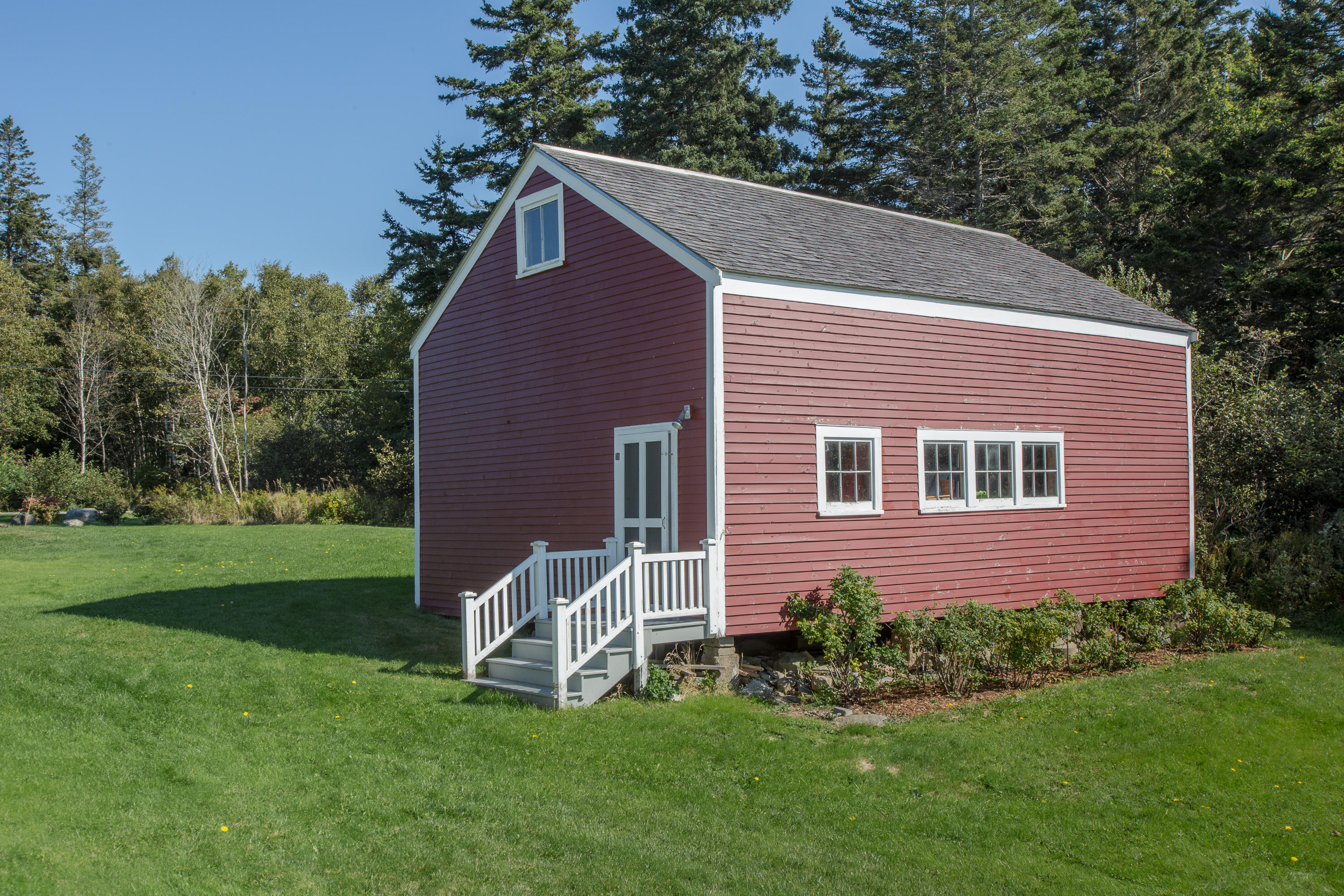 21 State Beach Road Vinalhaven, ME 04863 - Photo 25 of 28 21StateBeachRd-Vinalhaven-KS-48