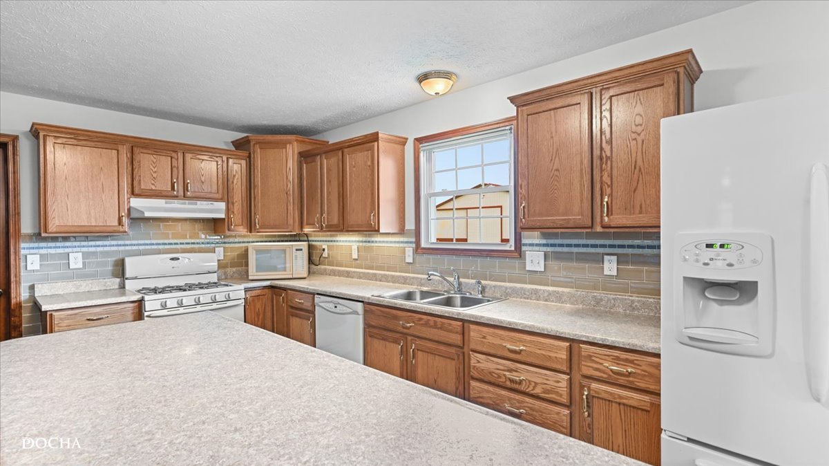 2136 North 34th Road Ottawa, IL 61350 - Photo 9 of 50