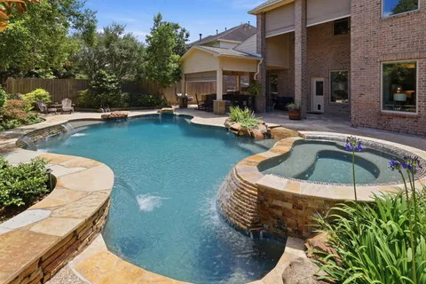$874,900 | 14618 Logan Falls Lane, Humble, TX 77396