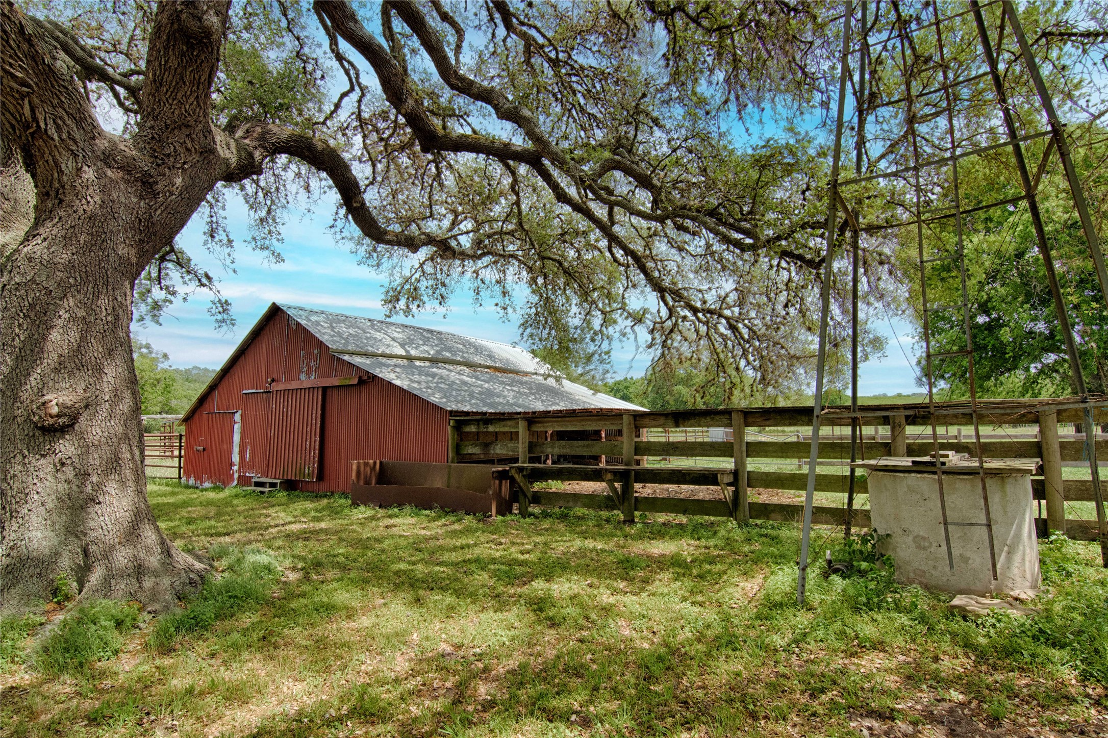 7755 Fm 1295 Moulton, TX 77975 - Photo 37 of 39 a backyard of a house with lots of green space