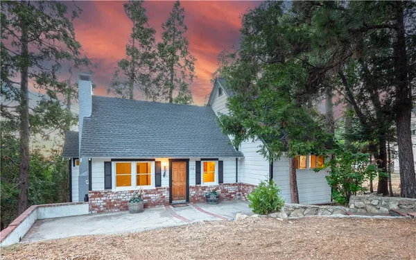 $369,000 | 968 Highway 189, Twin Peaks, CA 92391