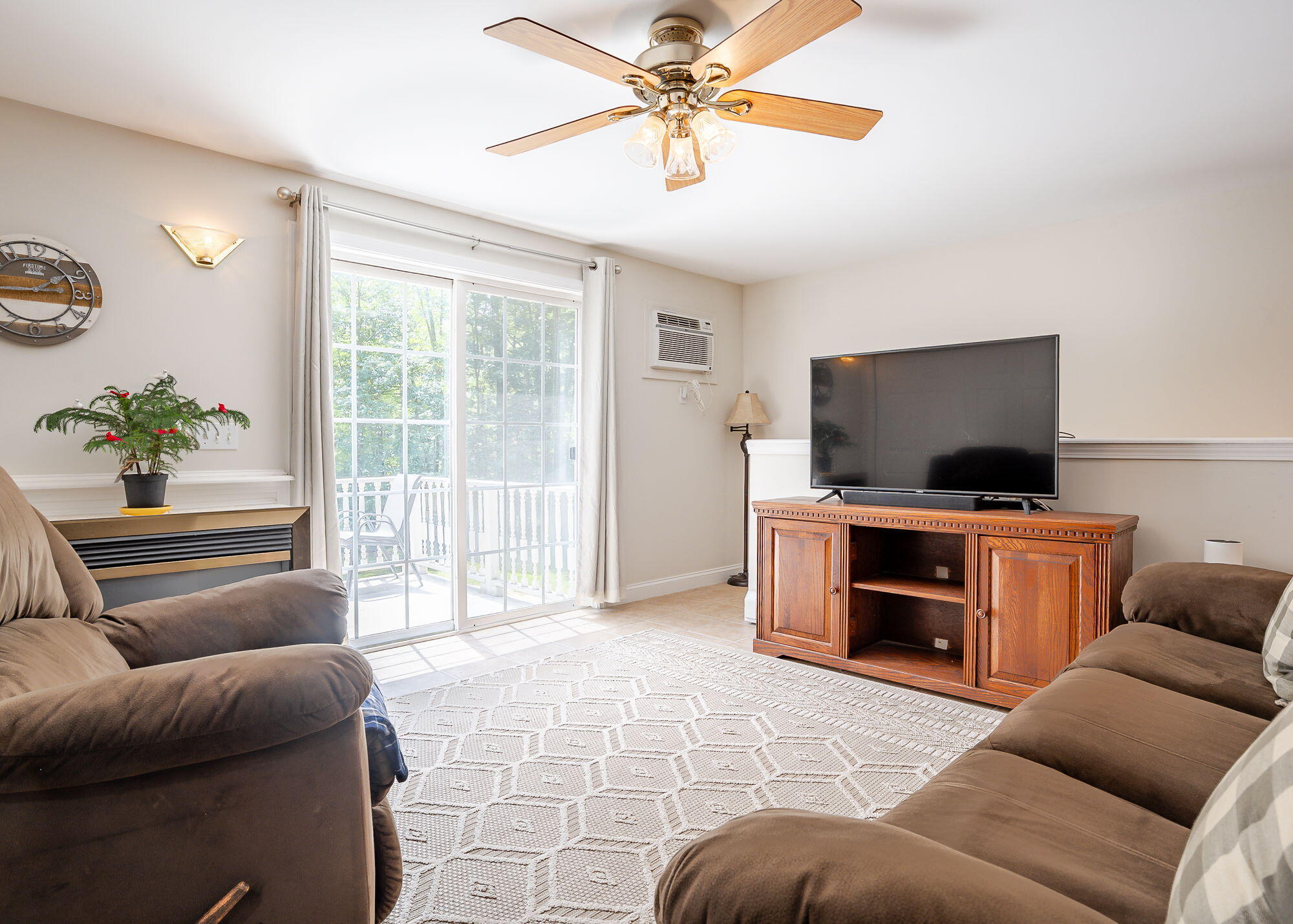 11 Merrill Road Westbrook, ME 04092 - Photo 50 of 75 ADU living room