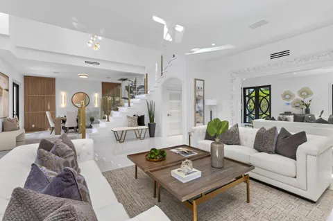 $5,999,995 | 620 Coral Way, Fort Lauderdale, FL 33301