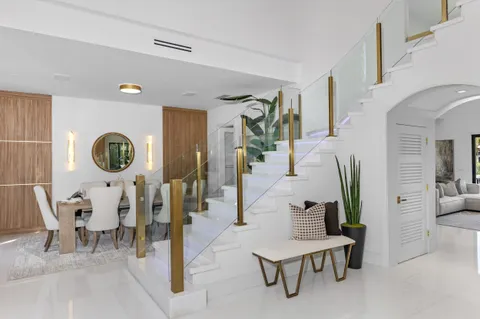 $5,999,995 | 620 Coral Way, Fort Lauderdale, FL 33301
