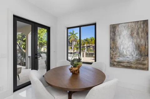 $5,999,995 | 620 Coral Way, Fort Lauderdale, FL 33301