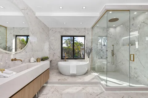 $5,999,995 | 620 Coral Way, Fort Lauderdale, FL 33301