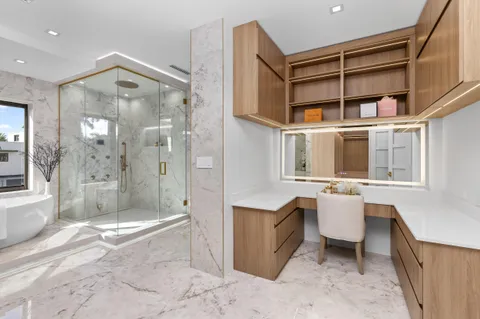 $5,999,995 | 620 Coral Way, Fort Lauderdale, FL 33301
