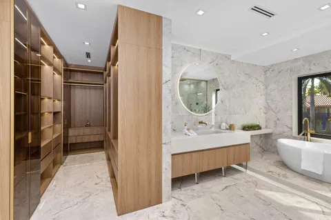 $5,999,995 | 620 Coral Way, Fort Lauderdale, FL 33301