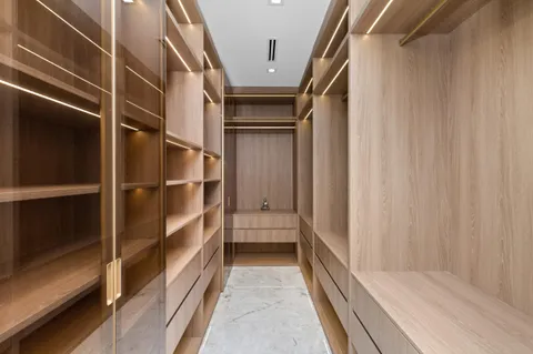 $5,999,995 | 620 Coral Way, Fort Lauderdale, FL 33301