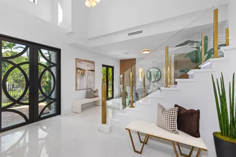 $5,999,995 | 620 Coral Way, Fort Lauderdale, FL 33301