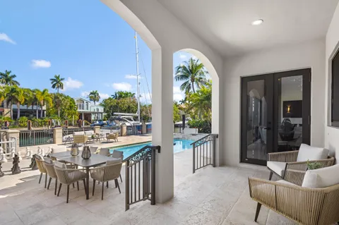 $5,999,995 | 620 Coral Way, Fort Lauderdale, FL 33301