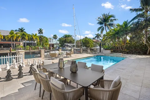 $5,999,995 | 620 Coral Way, Fort Lauderdale, FL 33301