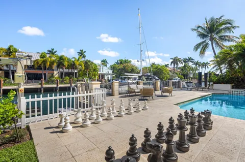 $5,999,995 | 620 Coral Way, Fort Lauderdale, FL 33301