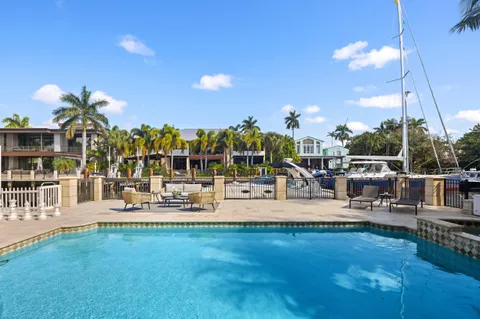 $5,999,995 | 620 Coral Way, Fort Lauderdale, FL 33301