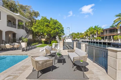 $5,999,995 | 620 Coral Way, Fort Lauderdale, FL 33301