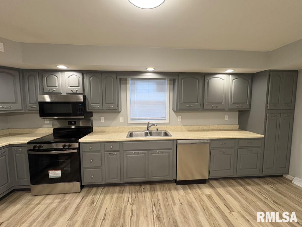 2117 North 17th Street Springfield, IL 62702 - Photo 6 of 31