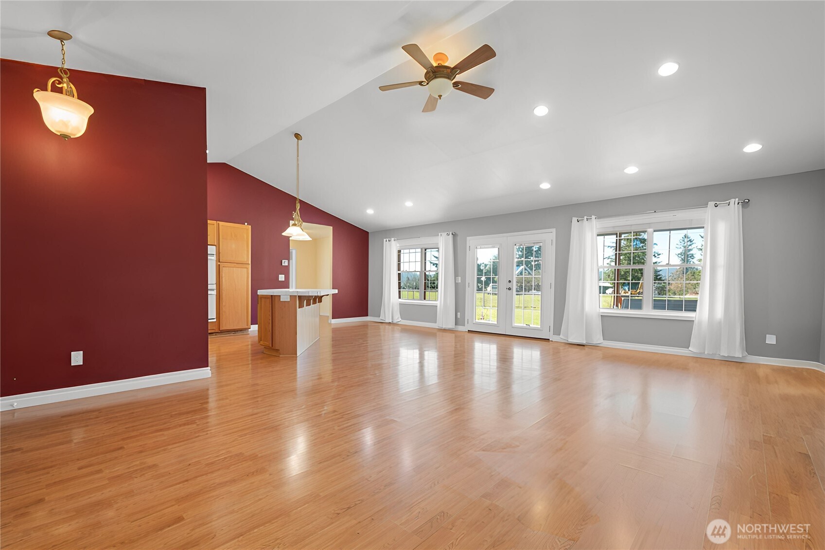 177 Quick Road Castle Rock, WA 98611 - Photo 6 of 34 Gallery Image 6