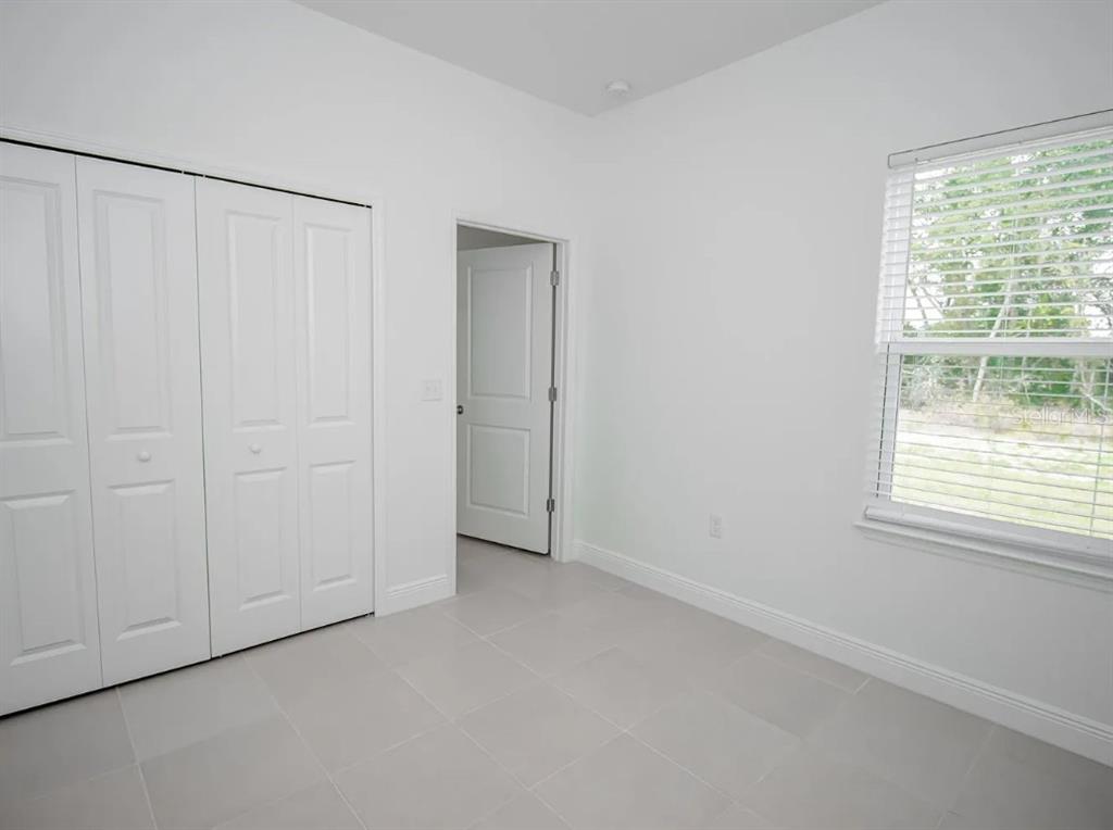 4033 Southwest 139th St Road Ocala, FL 34473 - Photo 4 of 12 Gallery Image 4