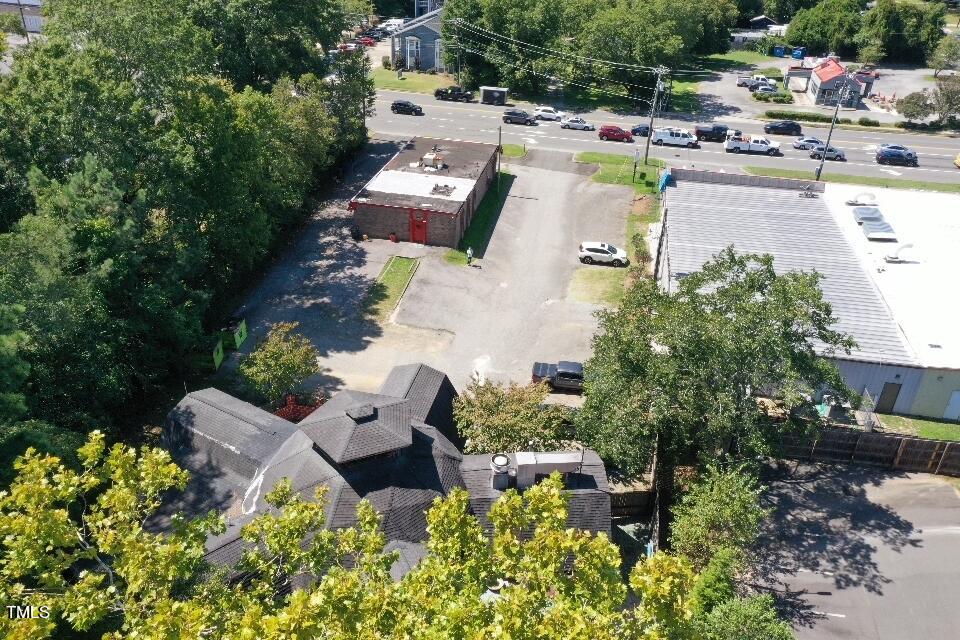 3218 Guess Road Durham, NC 27705 - Photo 5 of 43 screen_8f06ef0e990d6d04_1725988402000