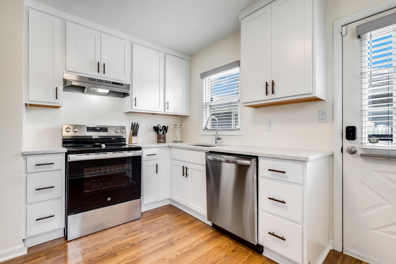 3668 Adams Street Lansing, IL 60438 - Photo 7 of 20