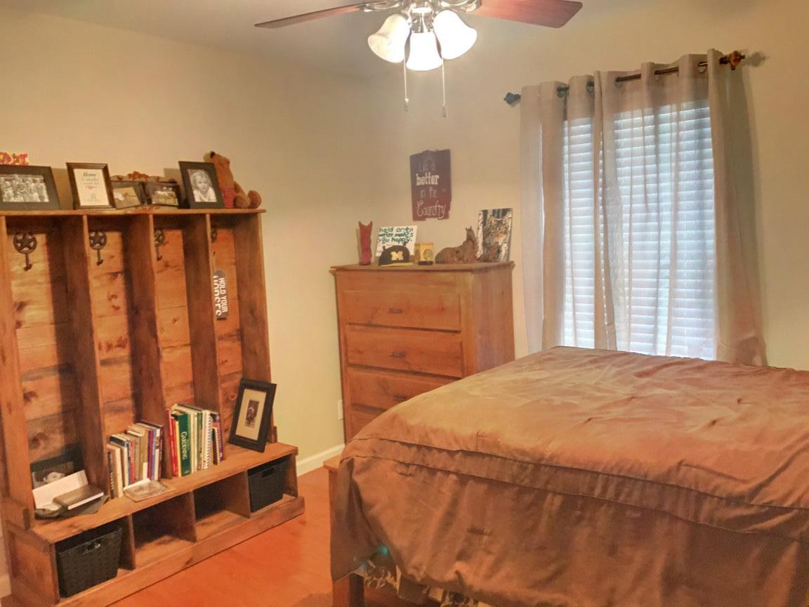 1229 Franklin Loop Clarkrange, TN 38553 - Photo 22 of 37 010
