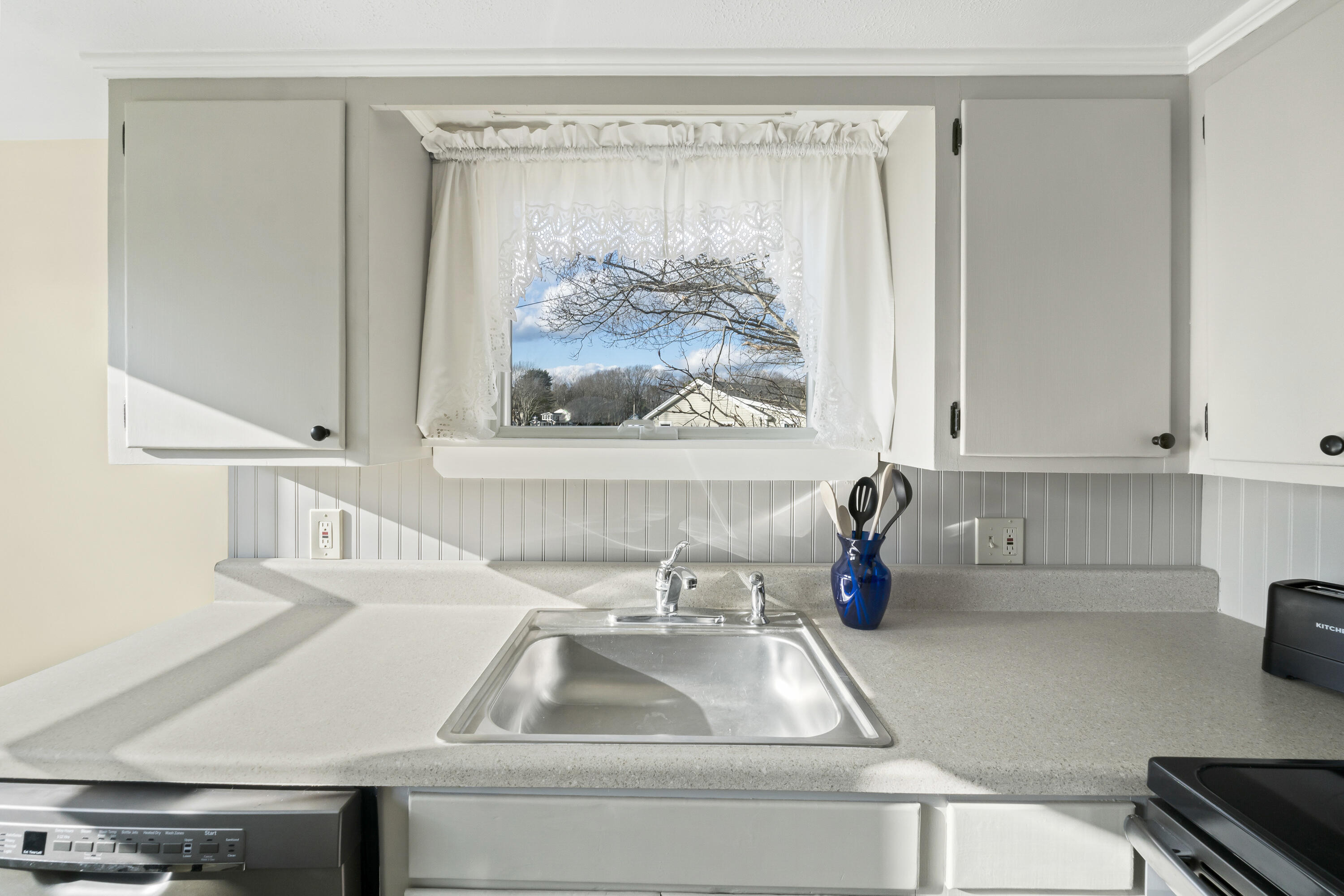 22 Pier Road, Unit B1 Kennebunkport, ME 04046 - Photo 11 of 20 22 Pier B1