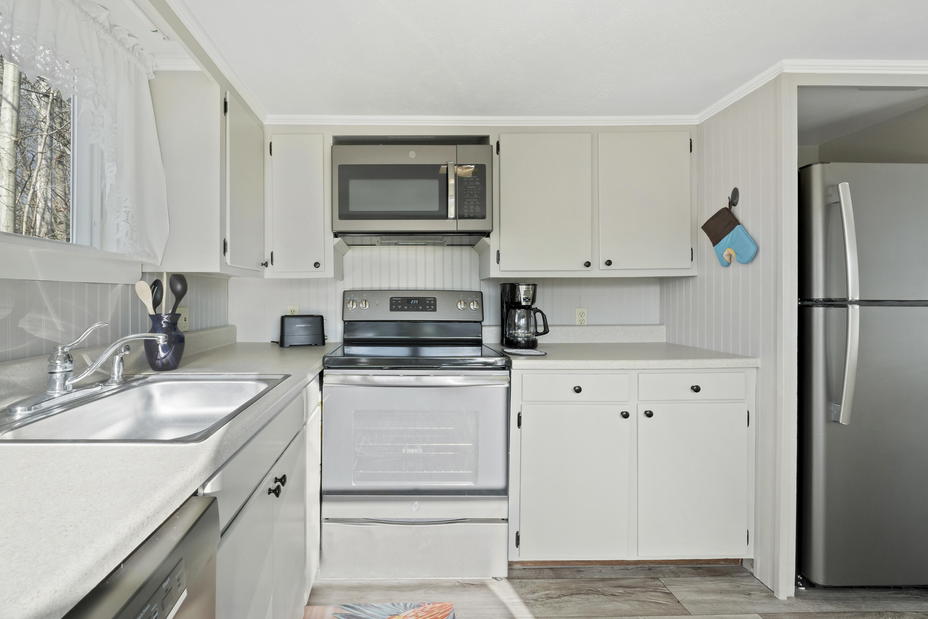 22 Pier Road, Unit B1 Kennebunkport, ME 04046 - Photo 10 of 20 22 Pier B1