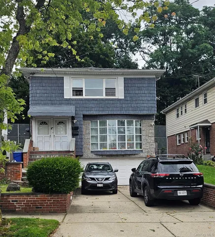 $1,475,000 | 243-17 72nd Avenue | Douglaston