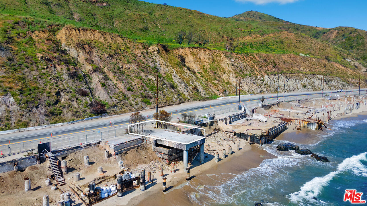 19144 Pacific Coast Highway Malibu, CA 90265 - Photo 1 of 8 Gallery Image 1