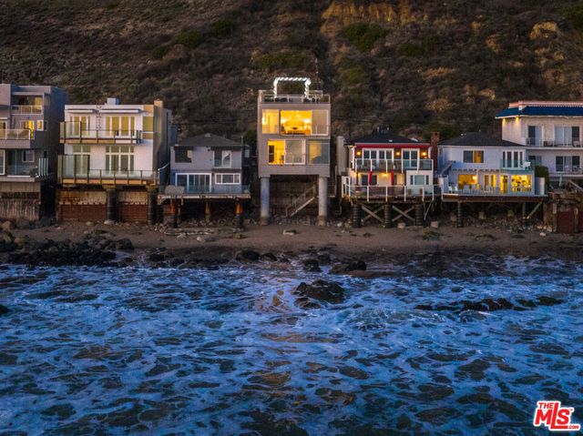 $2,500,000 | 19144 Pacific Coast Highway, Malibu, CA 90265